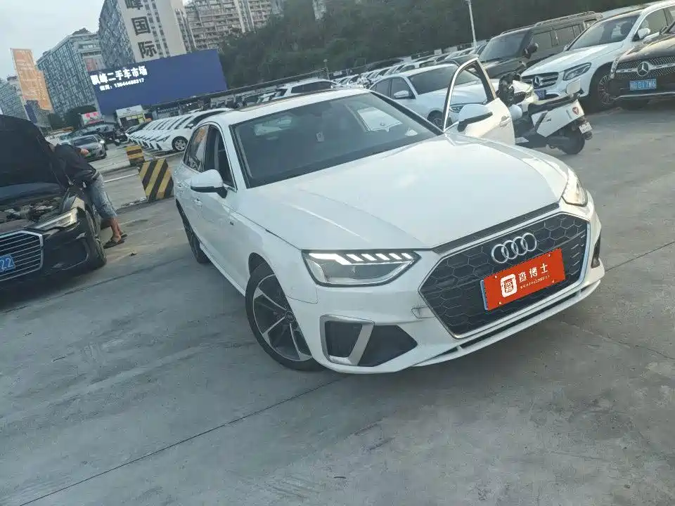 Audi A4L 2022
