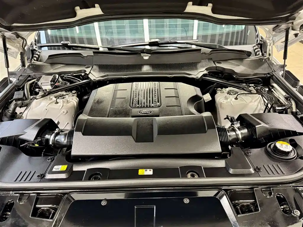 Land Rover Sport 2019 — фото 11