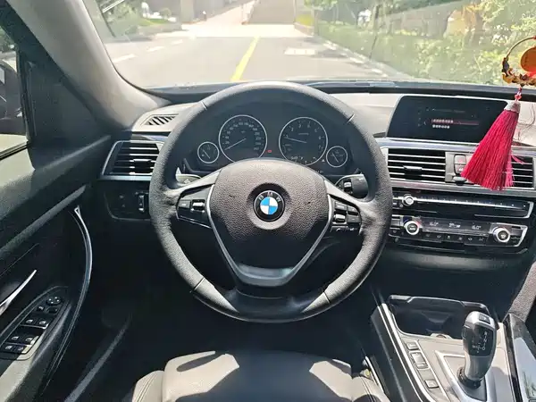 BMW 3 Series GT 2019