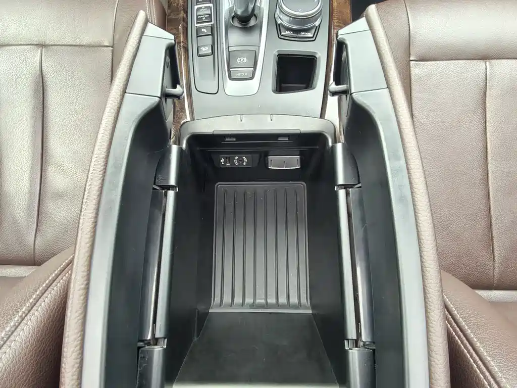 BMW X5 2018 — фото 10