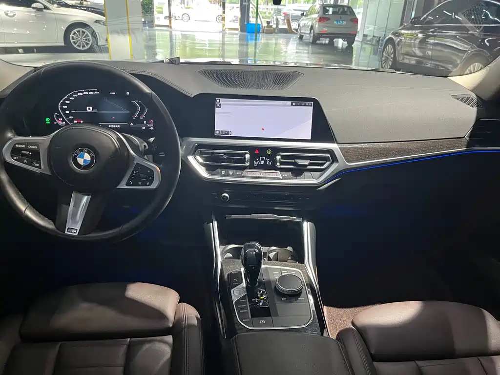 BMW 3 Series 2021 — фото 13