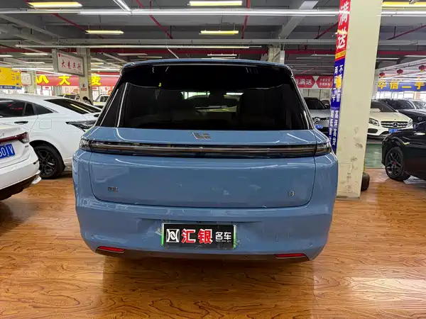 Li Auto L8 2023