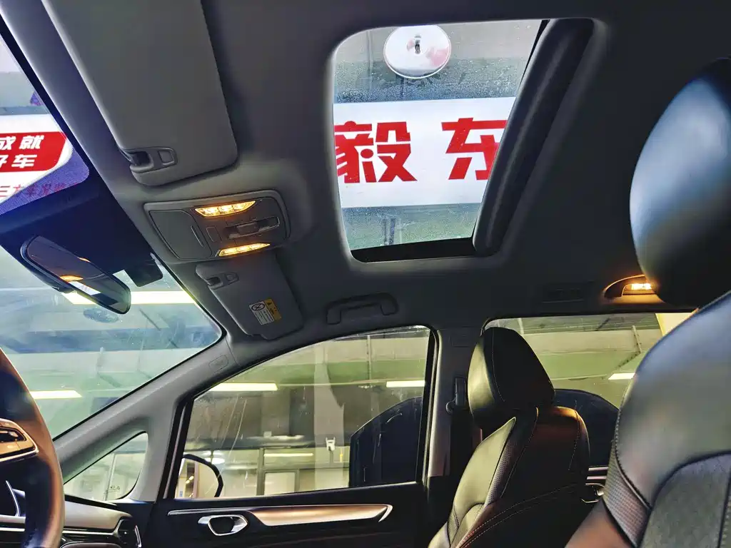 GAC Motor Trumpchi M6 2023 — фото 8