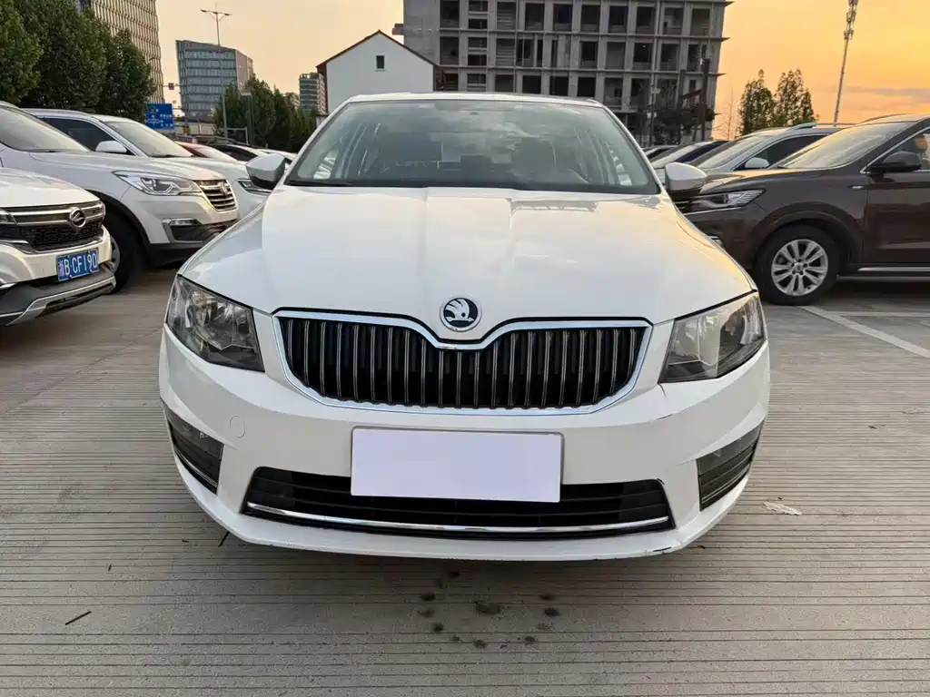 Skoda Octavia 2016 — фото 2