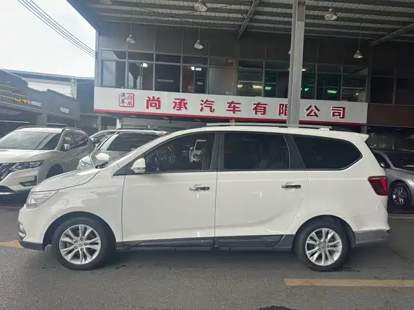 Baojun 730 2016