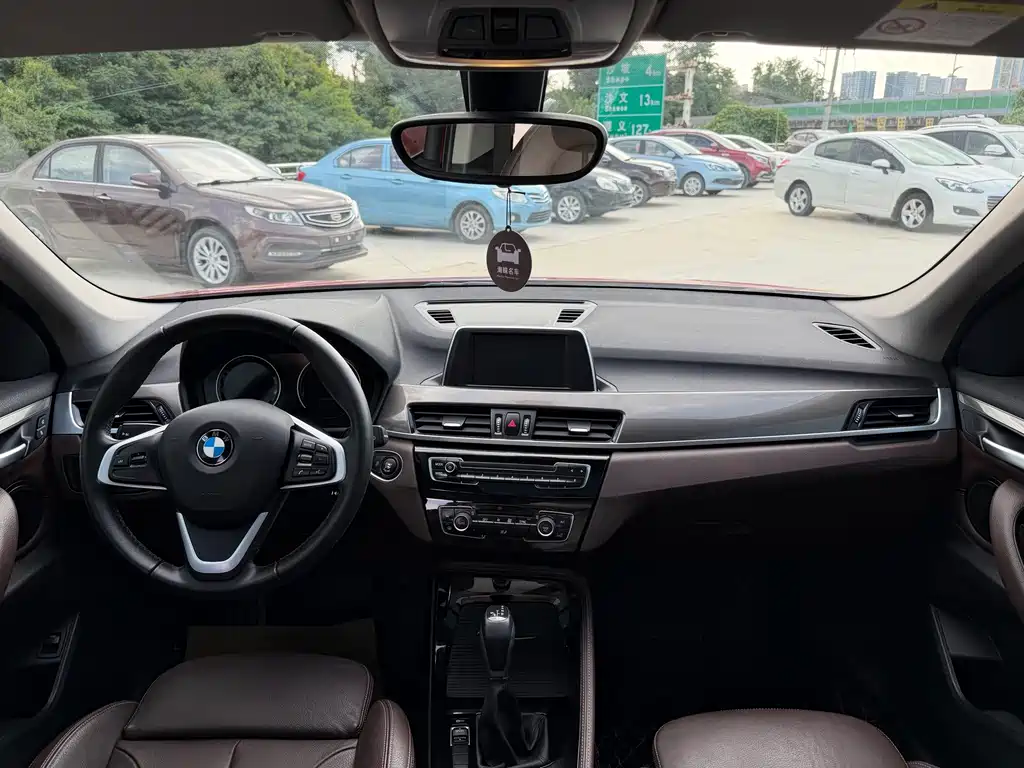 BMW X1 2019 — фото 10