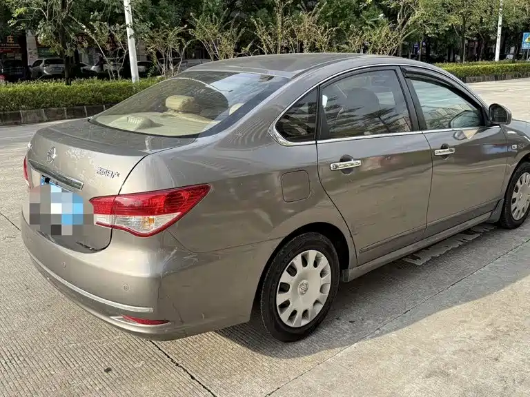 Nissan Sylphy 2013