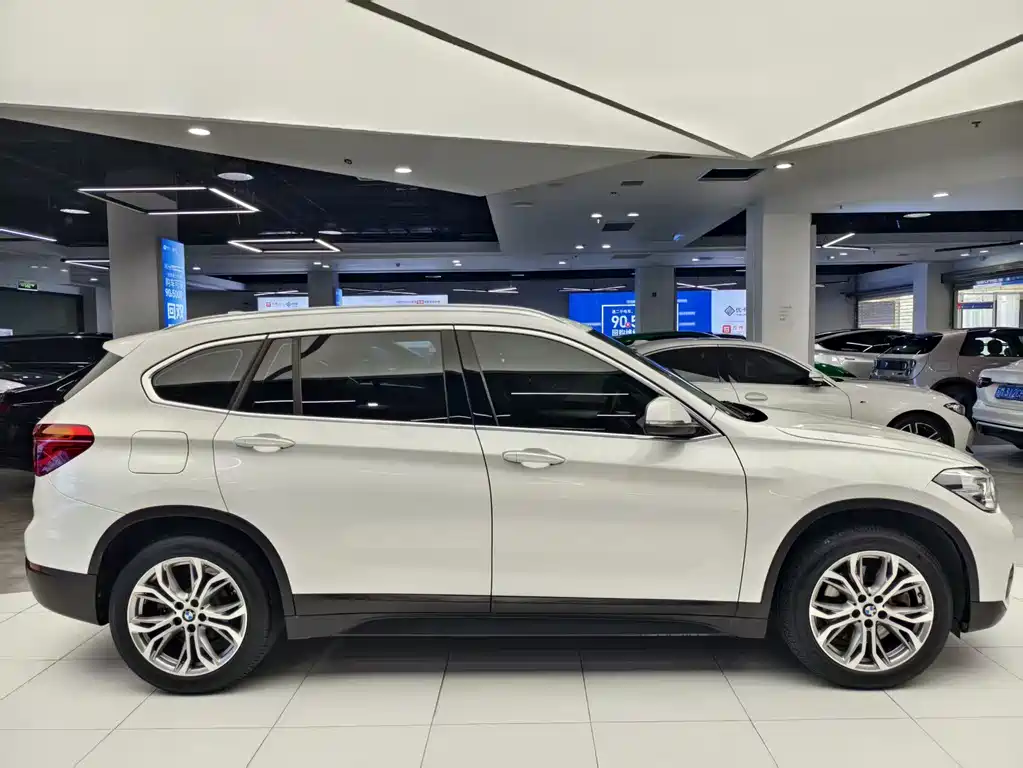 BMW X1 2018 — фото 18