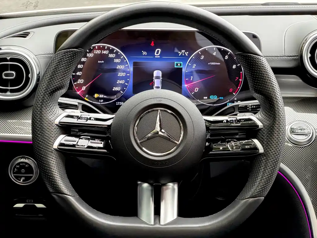 Mercedes-Benz C-Class 2022 — фото 7