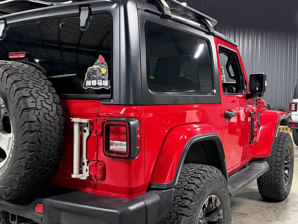 Jeep Wrangler 2021 — фото 6