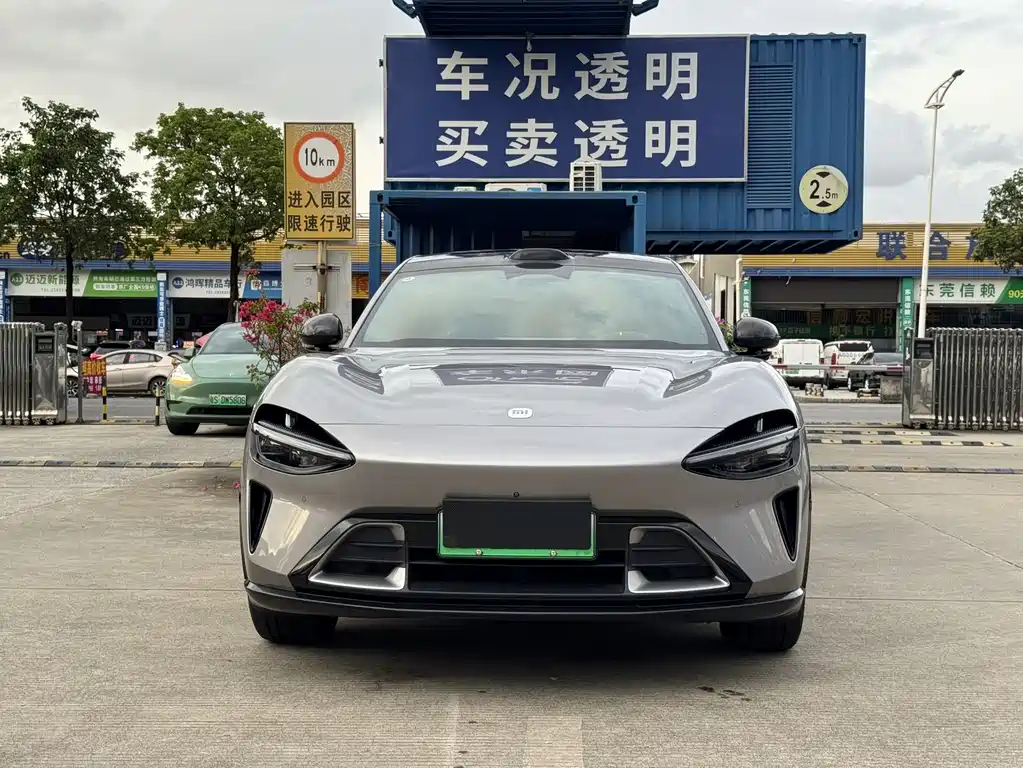 Xiaomi YU7 2025 — фото 2