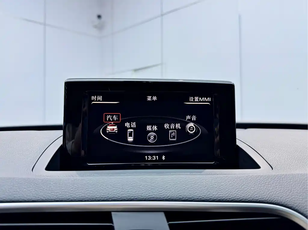 Audi Q3 2019 — фото 13