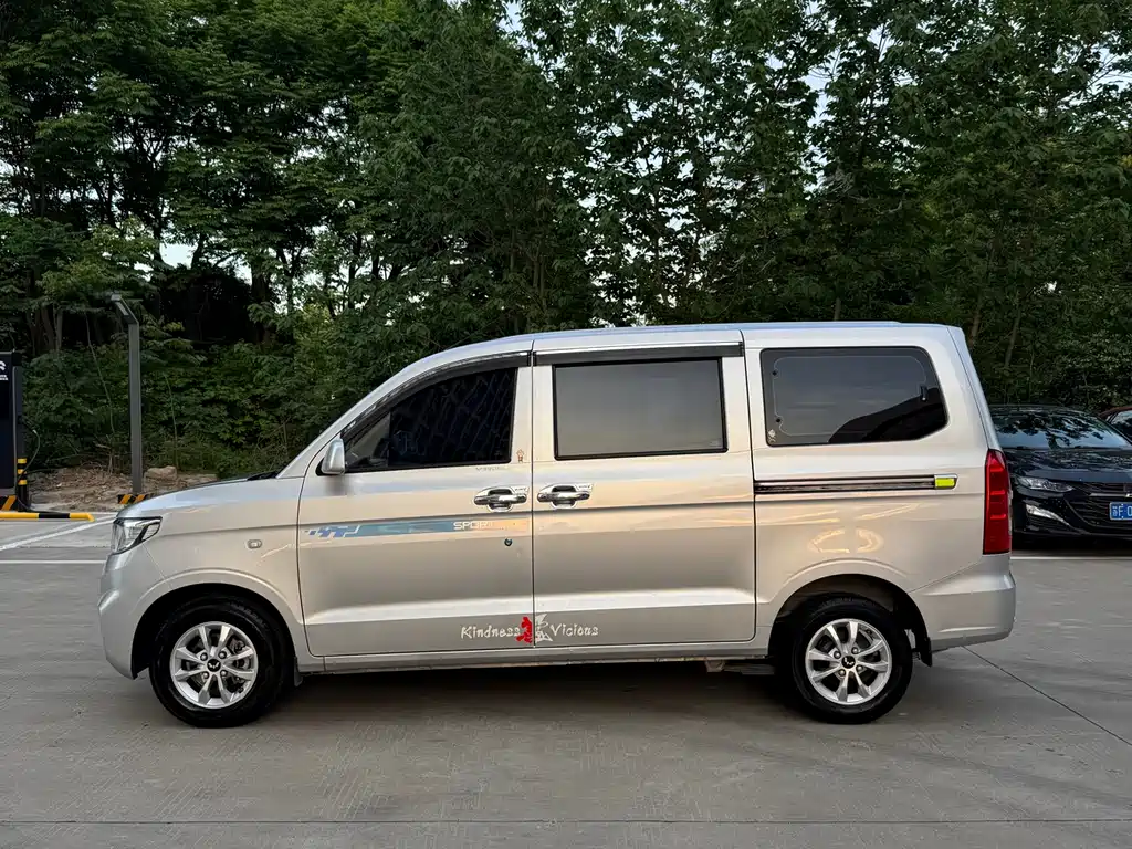 Wuling Hongguang V 2024 — фото 3