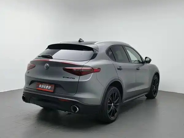 Alfa Romeo Stelvio 2019