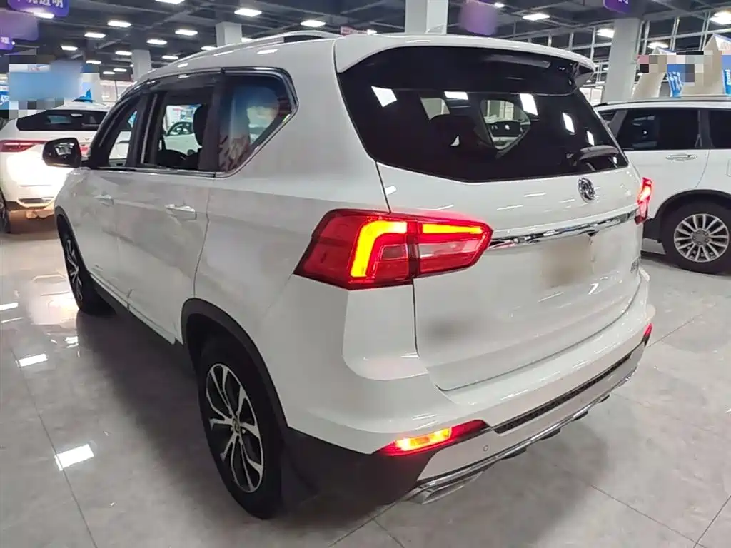 Fengxing X5 2017 — фото 5