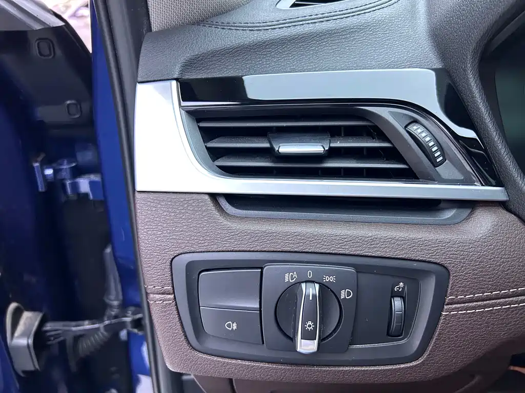 BMW X2 2022 — фото 14