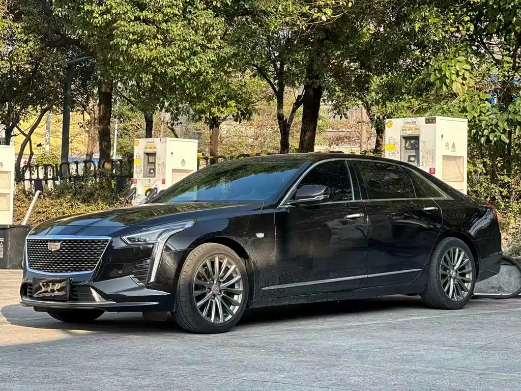 Cadillac CT6 2018 — фото 1