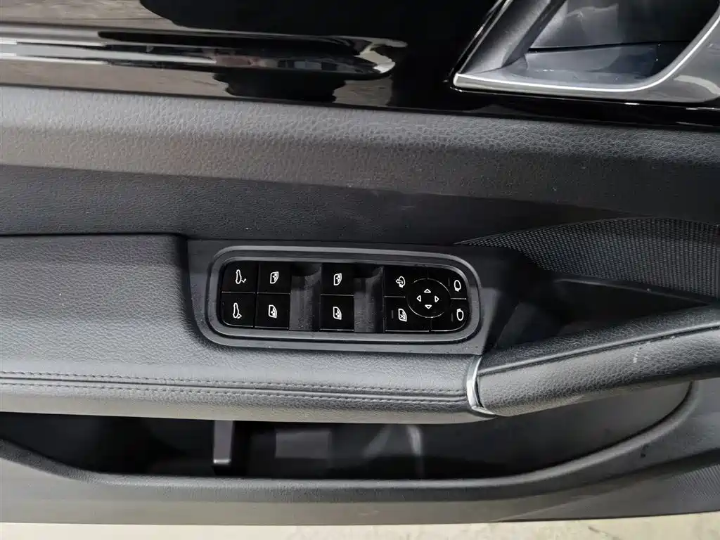 Porsche Cayenne 2020 — фото 9
