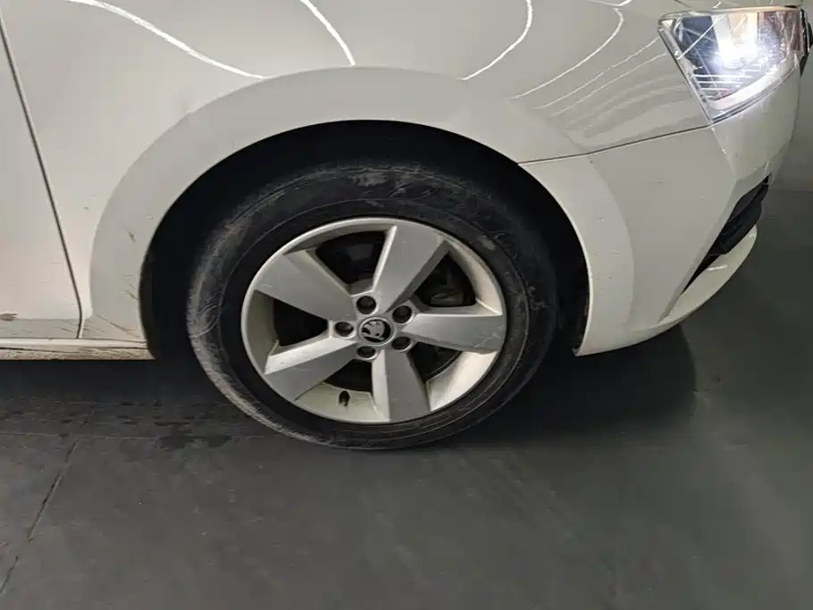 Skoda Rapid 2021