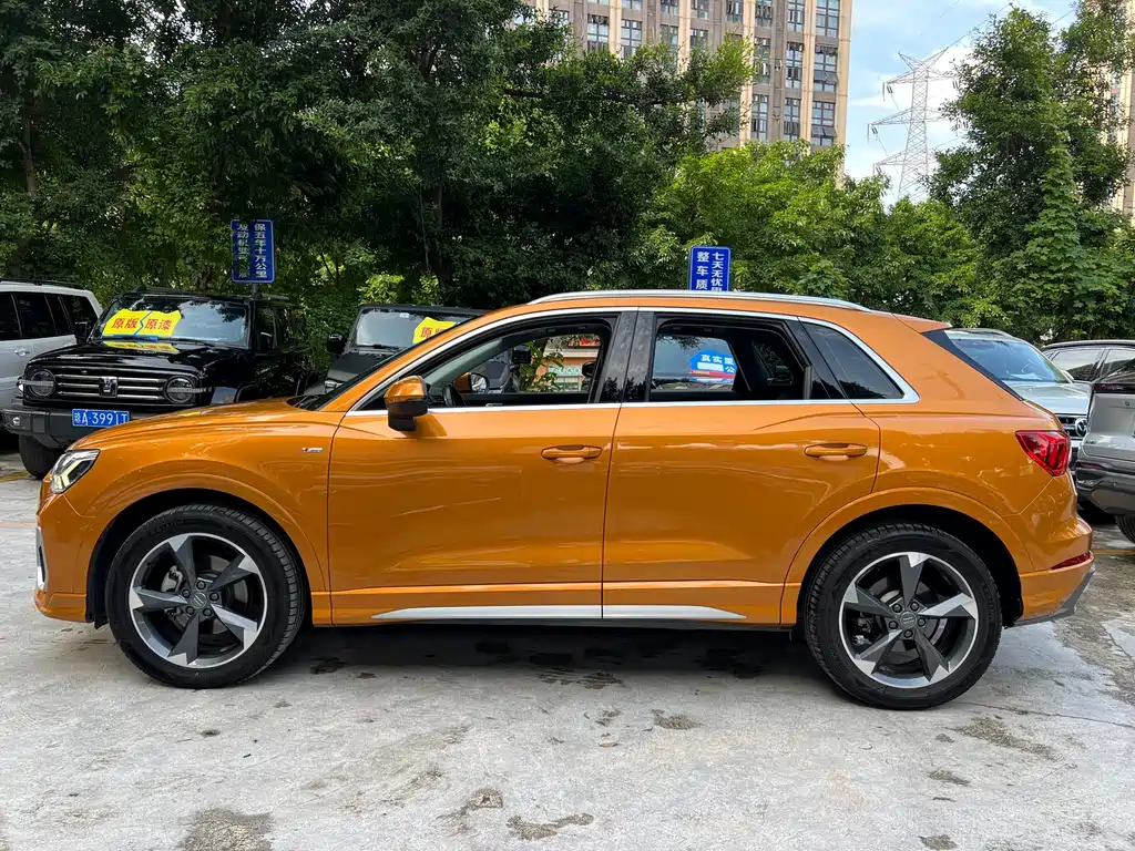 Audi Q3 2020 — фото 6