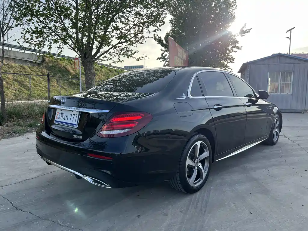 Mercedes-Benz E-Class 2019 — фото 10