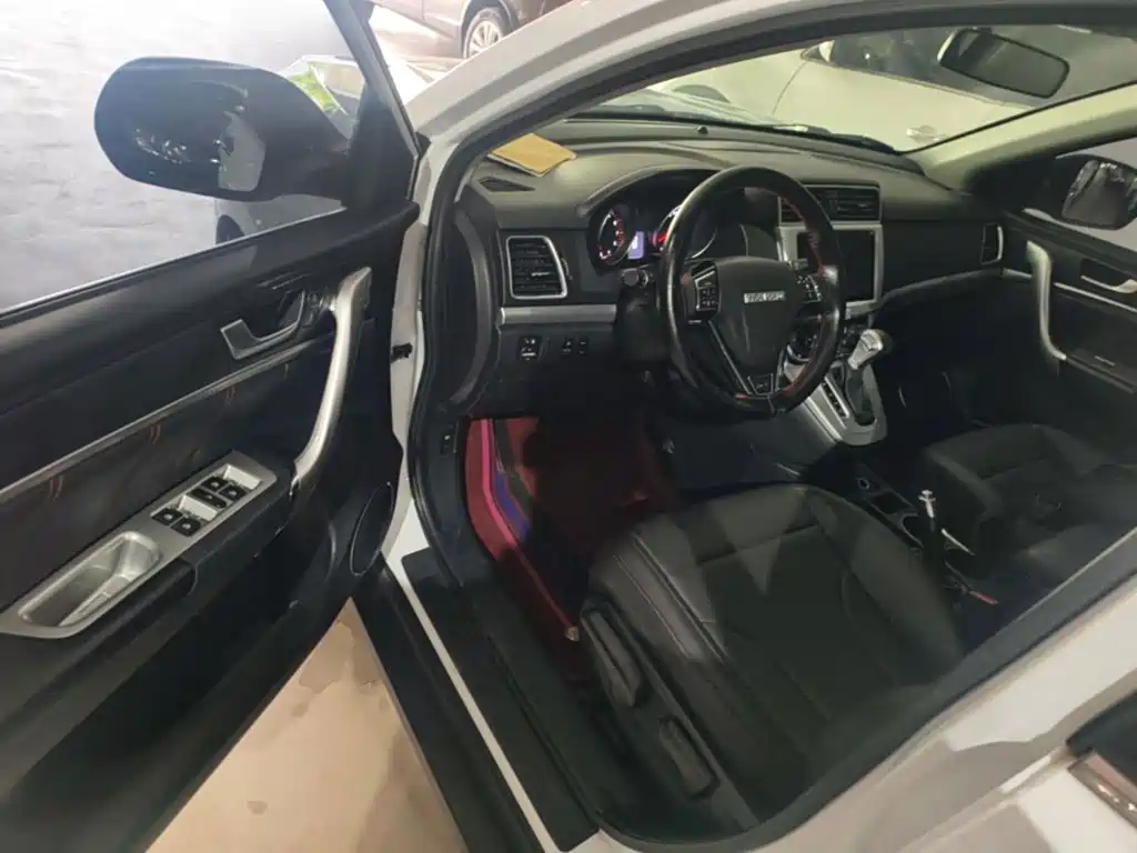 Haval M6 2020 — фото 16