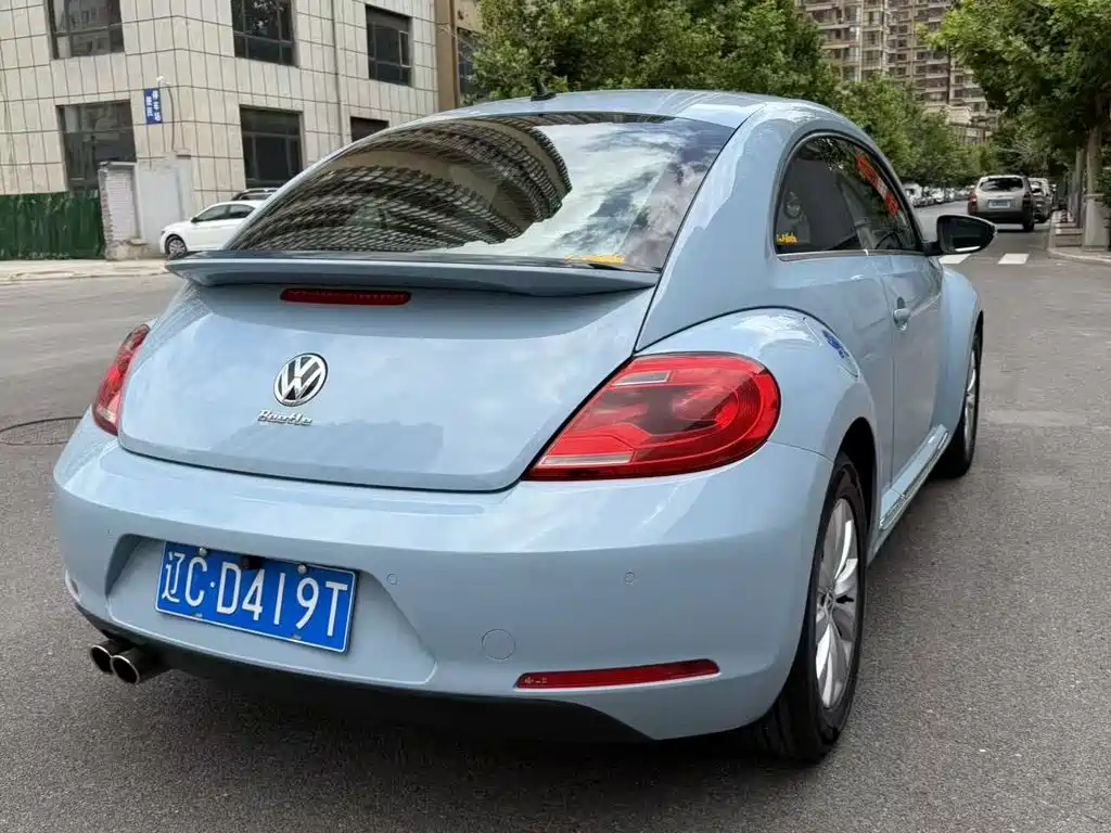 Volkswagen Beetle 2014