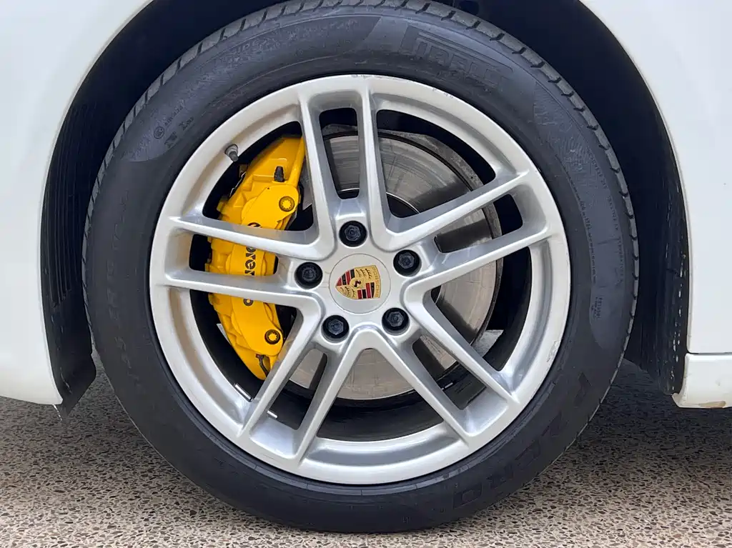 Porsche Panamera 2015 — фото 10
