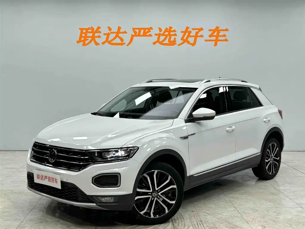 Volkswagen T-Roc 2023 — фото 1