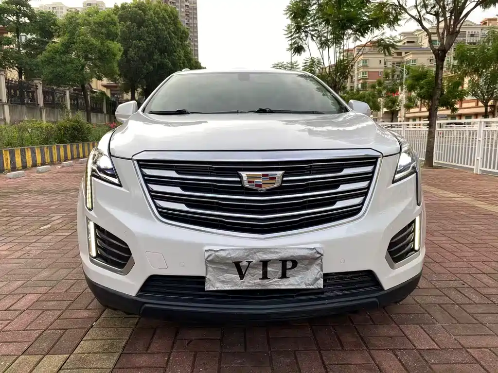 Cadillac XT5 2018 — фото 2