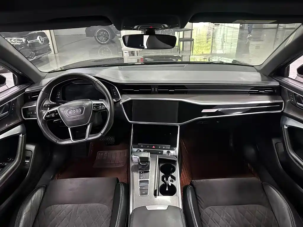 Audi A6L 2021