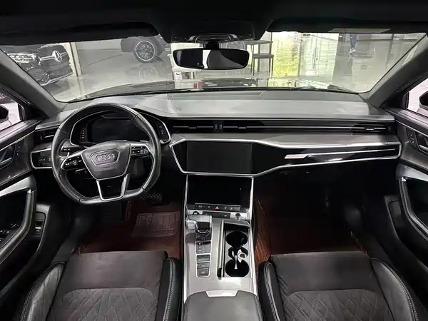 Audi A6L 2021