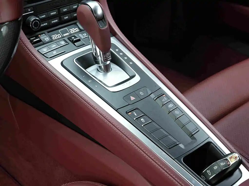 Porsche 718 2023 — фото 10