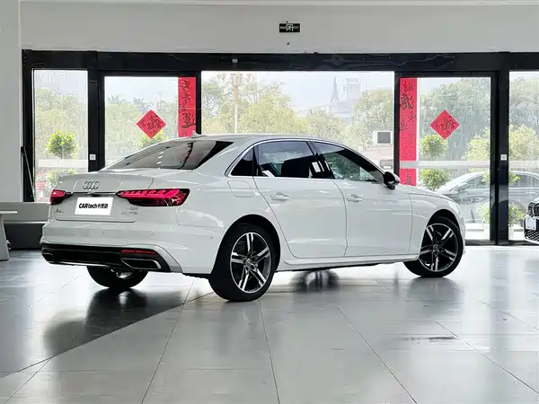 Audi A4L 2020