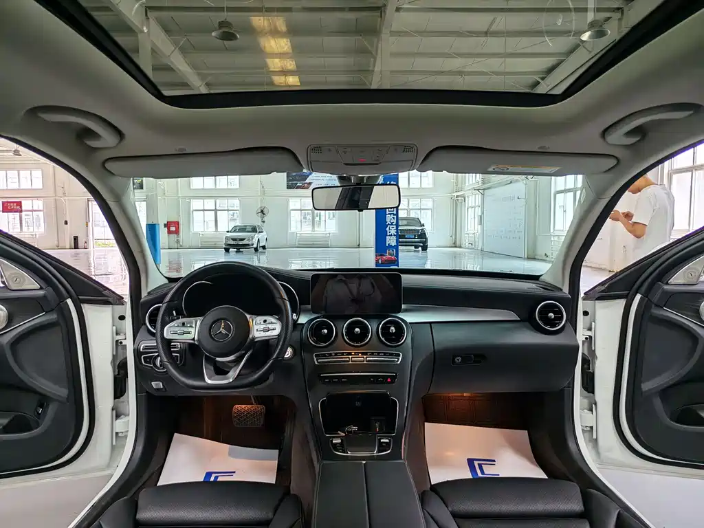 Mercedes-Benz C-Class 2021 — фото 10