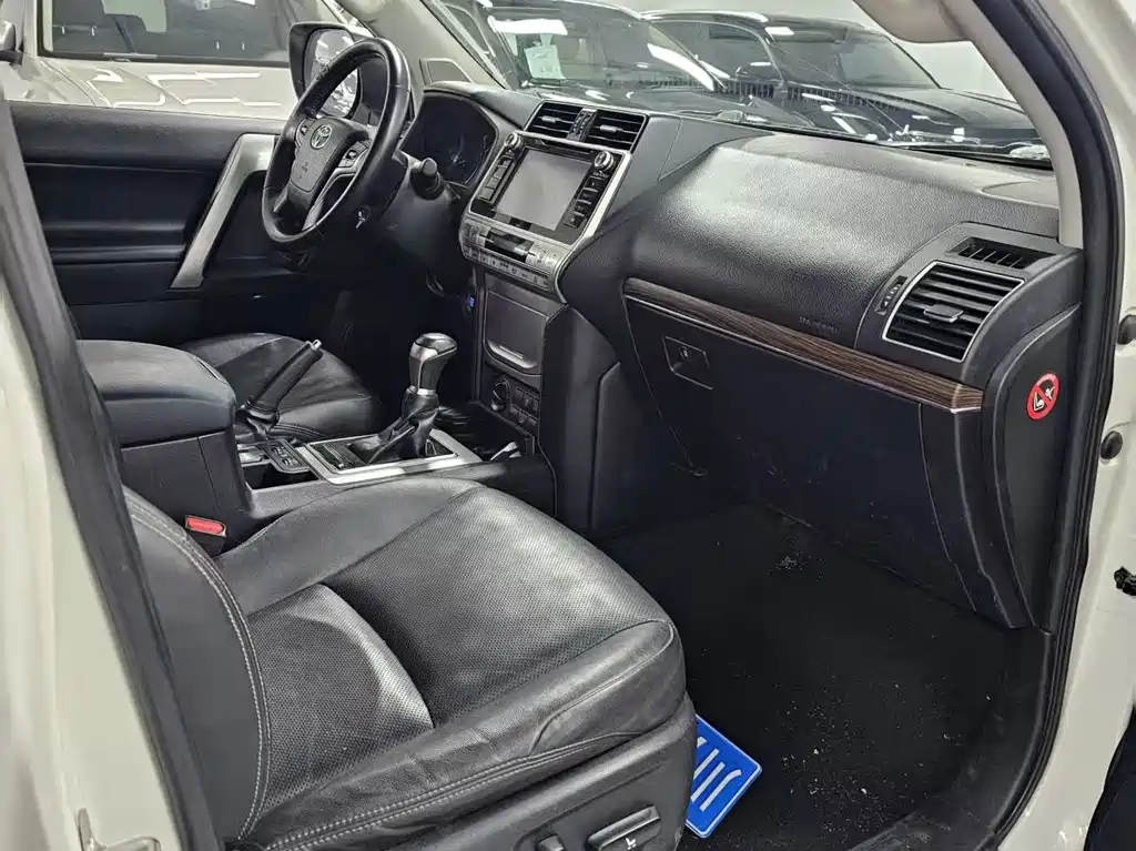 Toyota Prado 2018 — фото 14