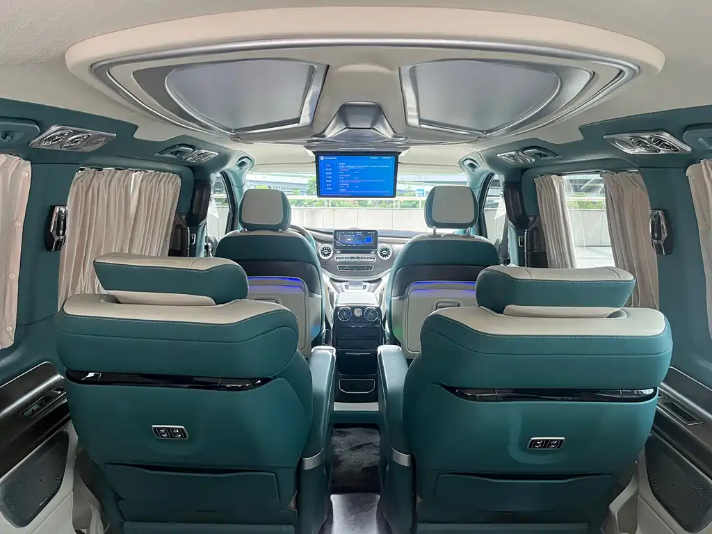 Mercedes-Benz Vito 2023 — фото 12