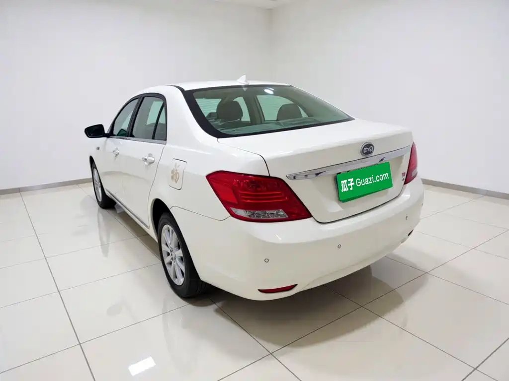 BYD Surui 2014