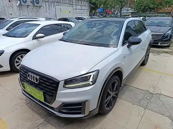 Audi Q2L 2021