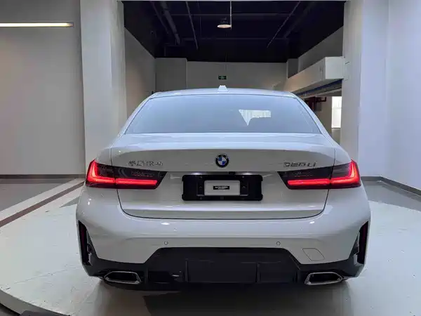 BMW 3 Series 2023