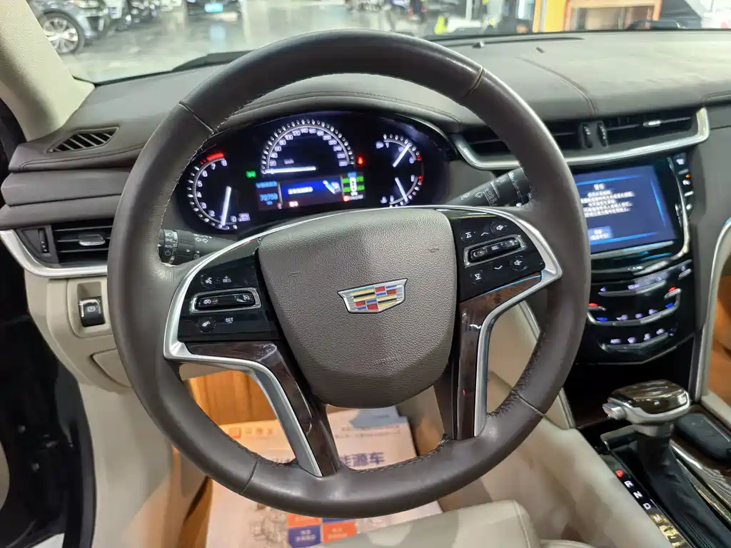 Cadillac XTS 2017 — фото 5