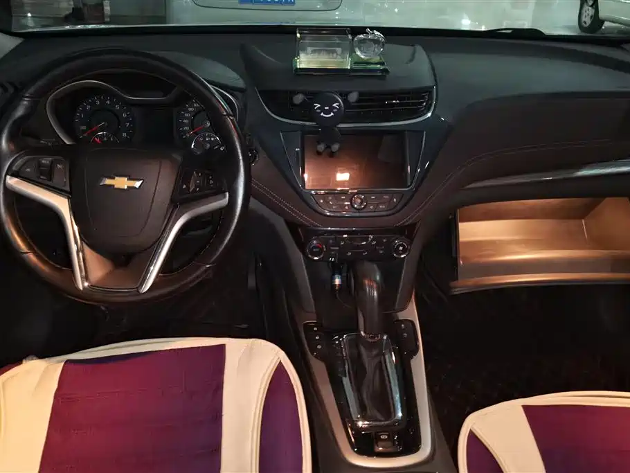 Chevrolet Malibu 2017 — фото 12