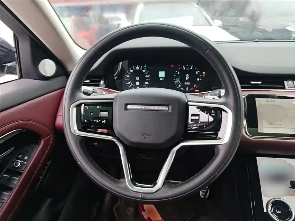 Land Rover Evoque 2022 — фото 11