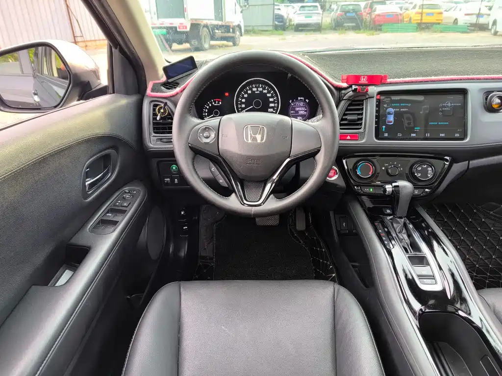 Honda Vezel 2016 — фото 10