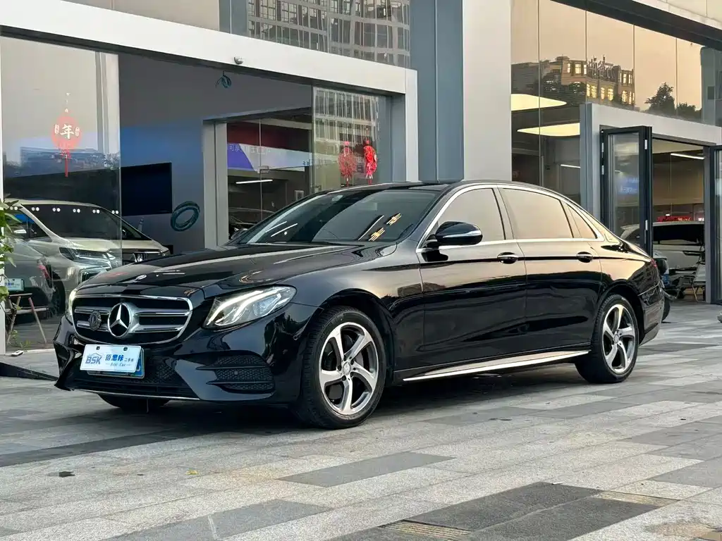 Mercedes-Benz E-Class 2017 — фото 1