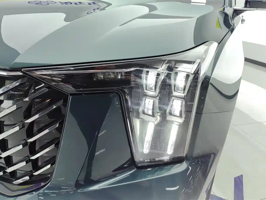 GAC Motor Trumpchi GS8 2022 — фото 4