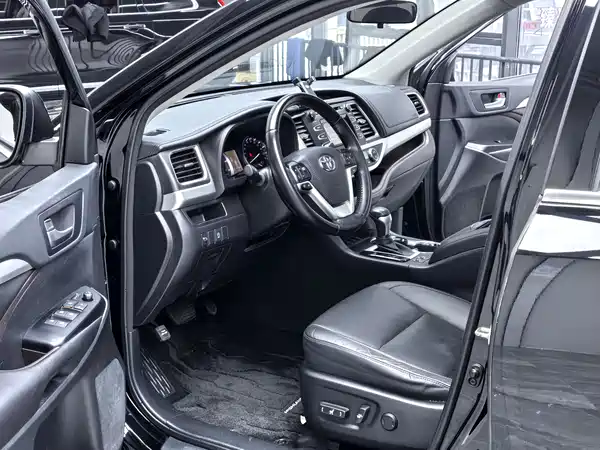 Toyota Highlander 2017