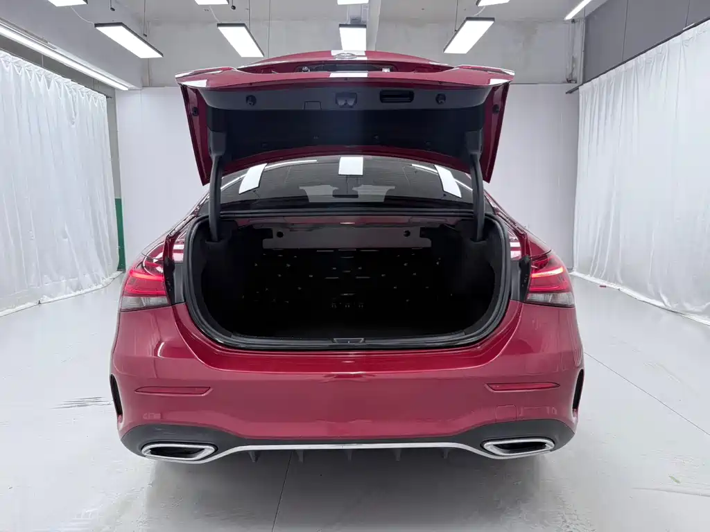 Mercedes-Benz A-Class 2022 — фото 16