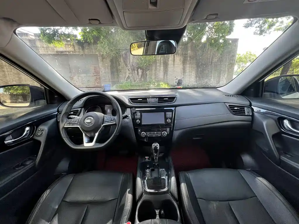 Nissan X-Trail 2018 — фото 11
