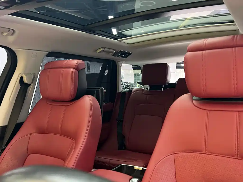 Land Rover Range Rover 2022 — фото 19